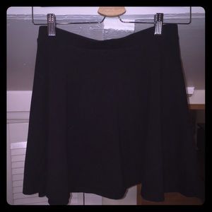 Black skater skirt forever 21 barely worn